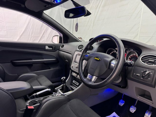 Ford Focus 1.6 Zetec Black #26