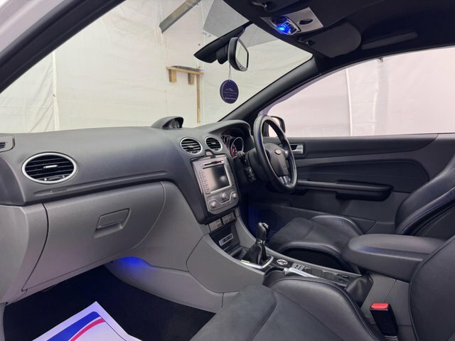 Ford Focus 1.6 Zetec Black #16