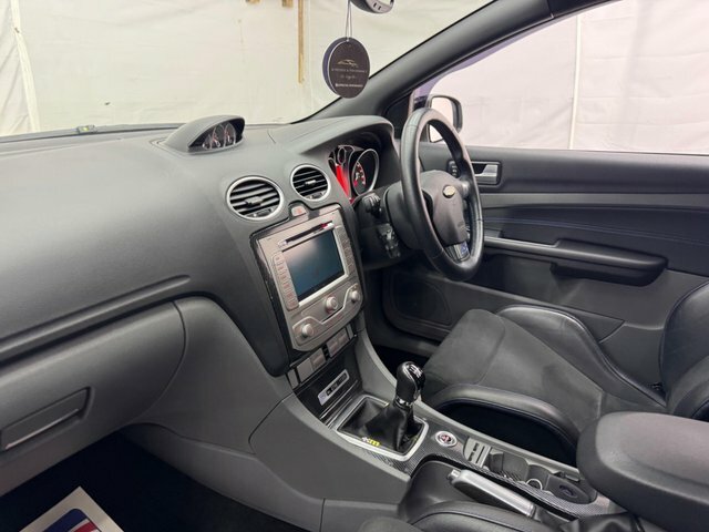 Ford Focus 1.6 Zetec Black #14