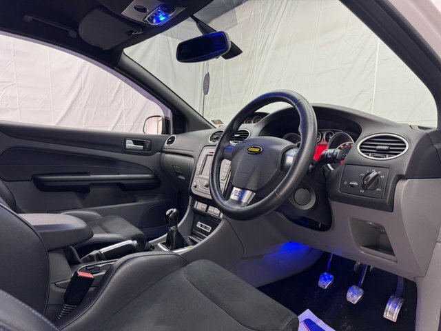 Ford Focus 1.6 Zetec Black #24