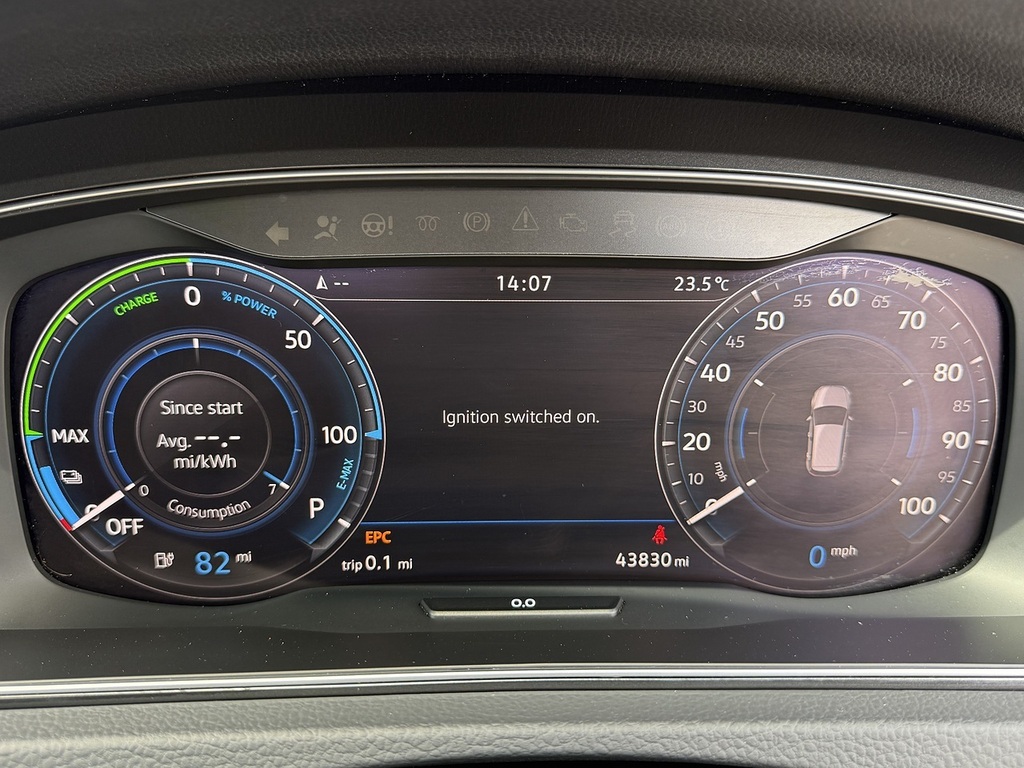Volkswagen e-Golf 35.8Kwh E-golf Hatchback 136 Ps Silver #4