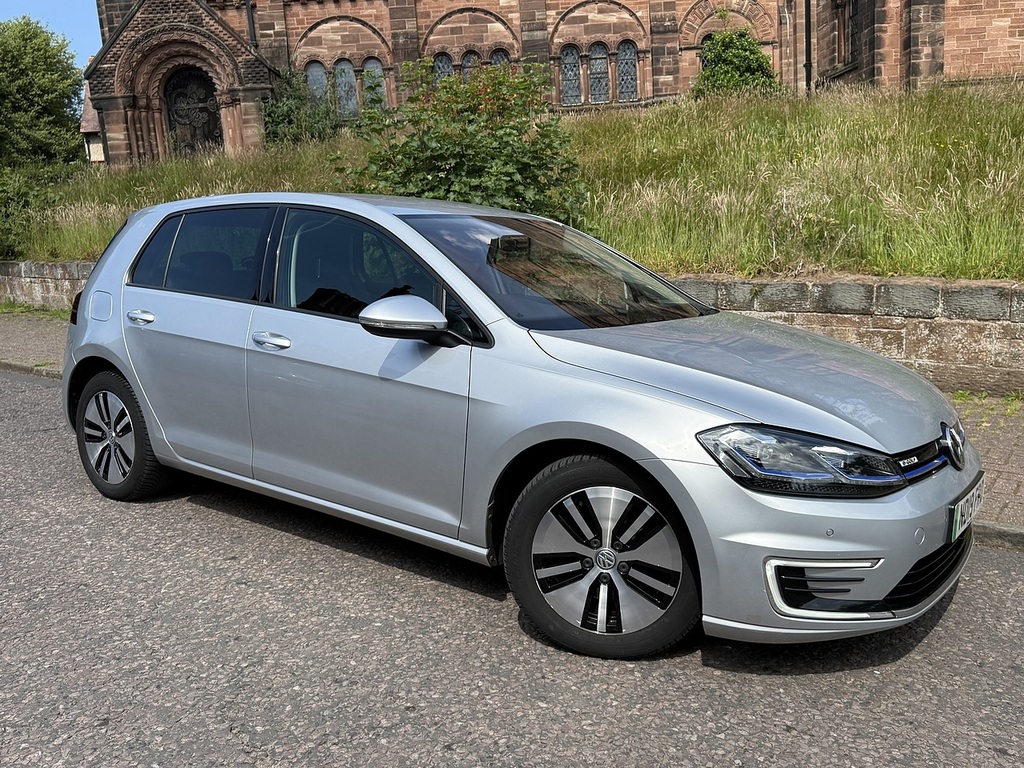 Volkswagen e-Golf 35.8Kwh E-golf Hatchback 136 Ps Silver
