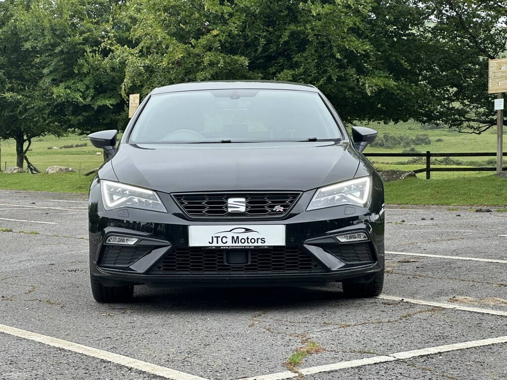 Seat Leon Hatchback 1.5 Tsi Evo 150 Fr Black Edition Ez AV69BWU Black #6