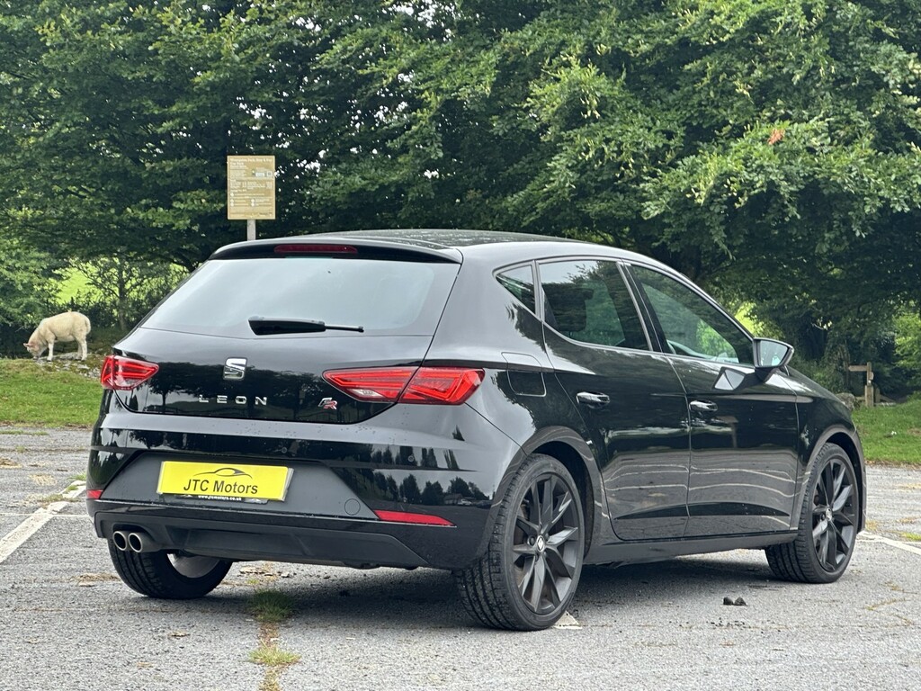 Seat Leon Hatchback 1.5 Tsi Evo 150 Fr Black Edition Ez AV69BWU Black #3
