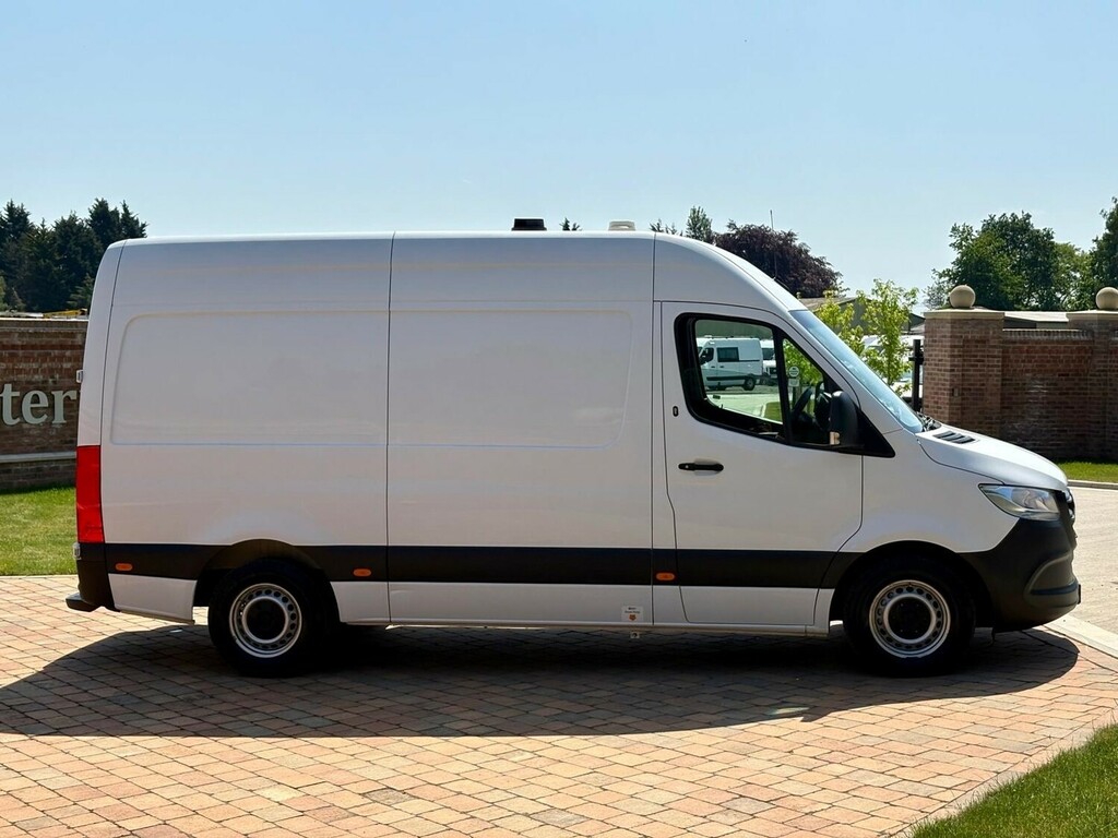 Mercedes-Benz Sprinter Diesel KM21XUK #6