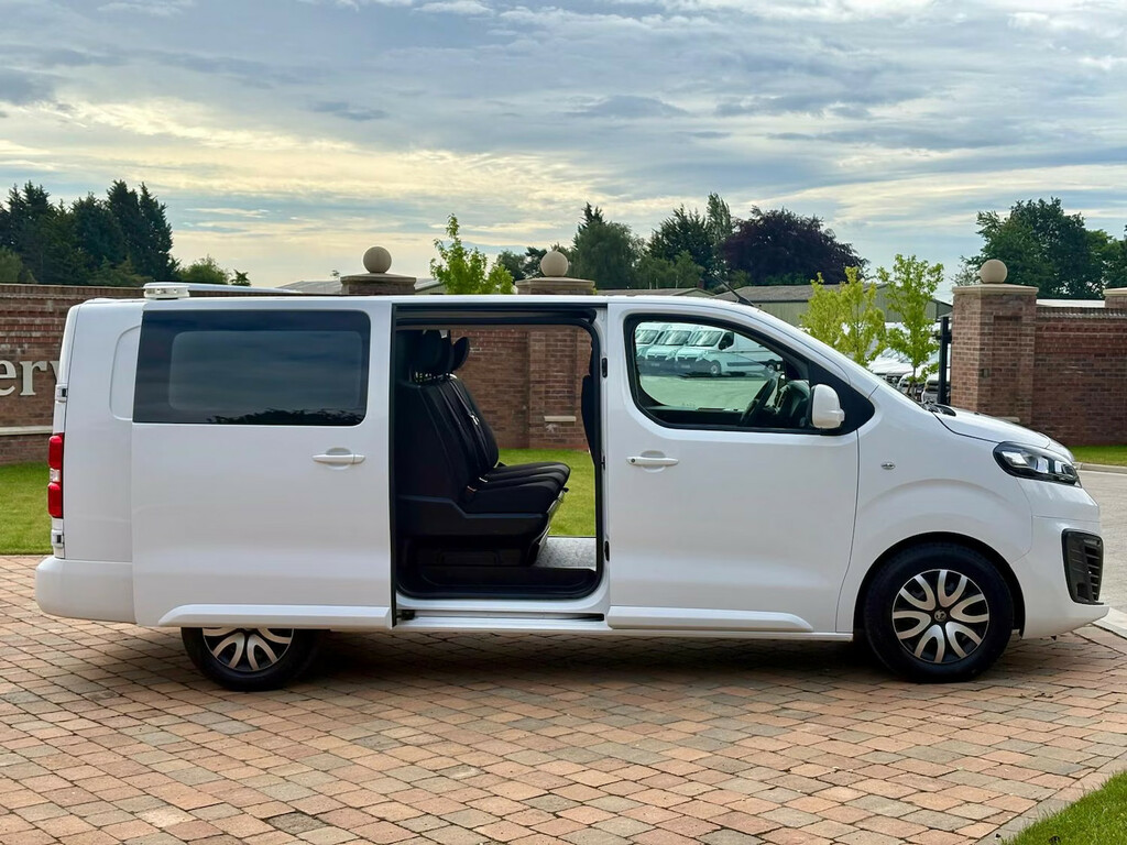 Vauxhall Vivaro Diesel  #6