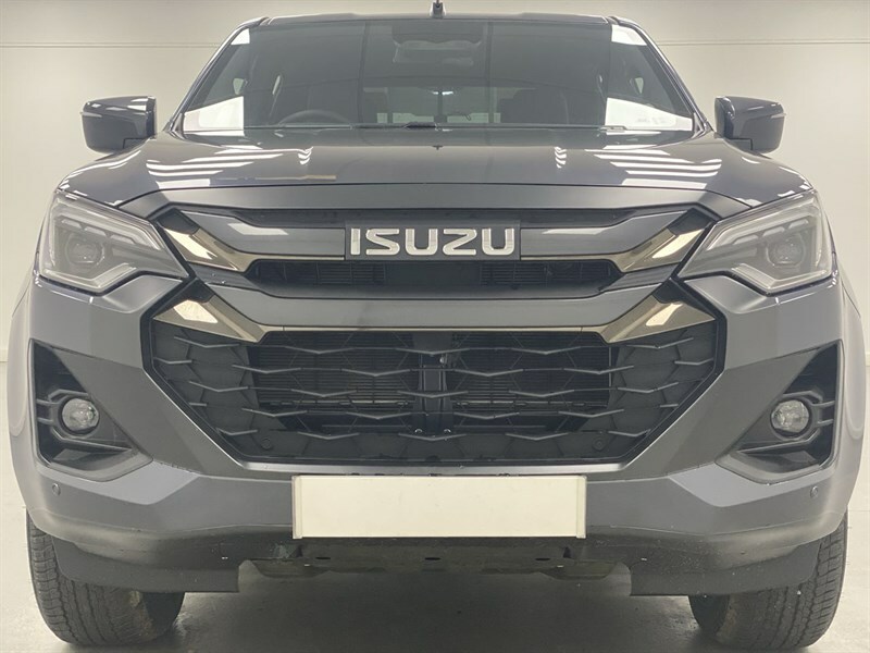Isuzu D-Max 1.9 V-cross Double Cab 4X4 Pre Reg Grey #4