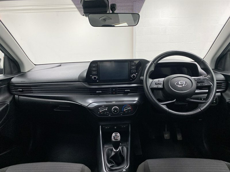 Hyundai I20 1.0T Gdi 48V Mhd Se Connect Black #4