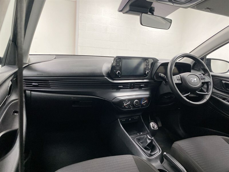 Hyundai I20 1.0T Gdi 48V Mhd Se Connect Black #2
