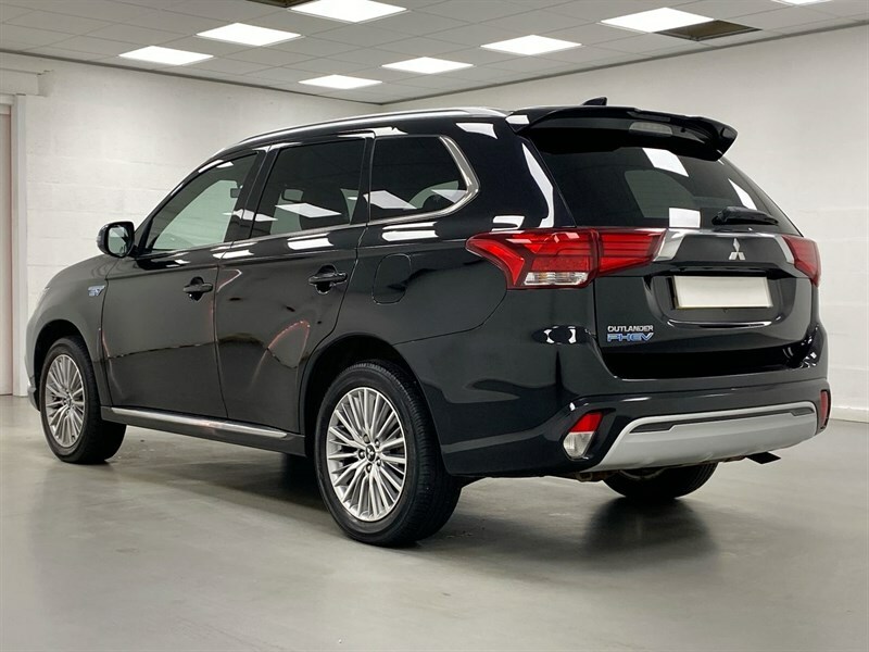 Mitsubishi Outlander 2.4 Phev Dynamic Black #3