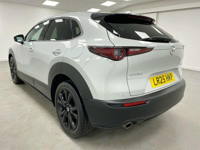 Mazda CX-30 2.5 E-skyactiv G Mhev 140 Homura White #3