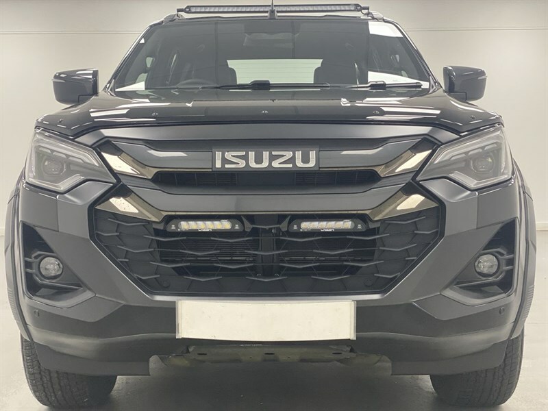 Isuzu D-Max 1.9 V-cross Double Cab 4X4 Black #6