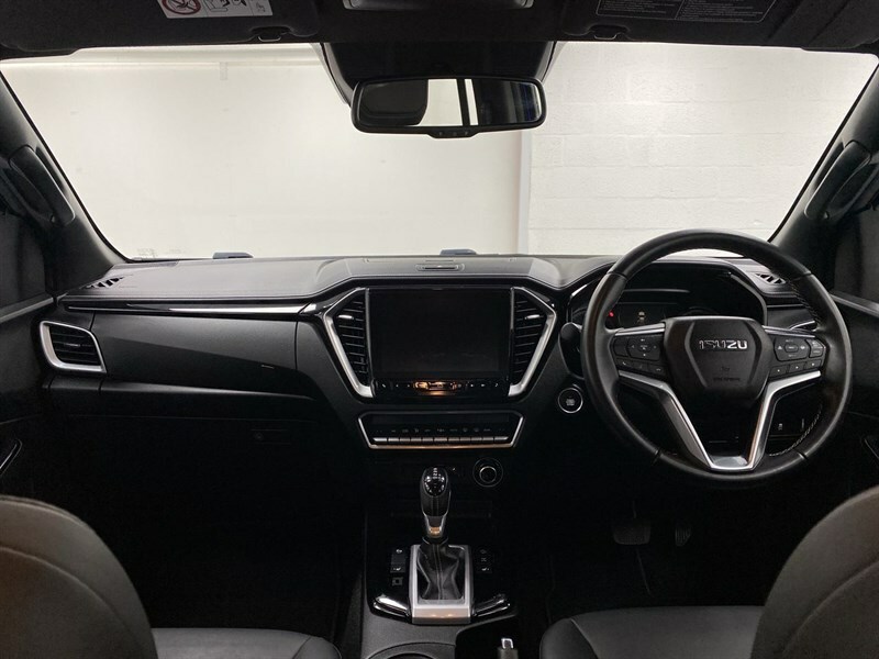 Isuzu D-Max 1.9 V-cross Double Cab 4X4 Blue #4