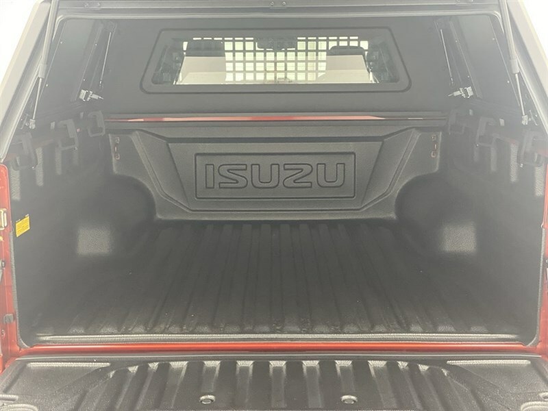 Isuzu D-Max D-max 1.9 Utility Double Cab 4 X4 Rear Diff Lock Silver #55