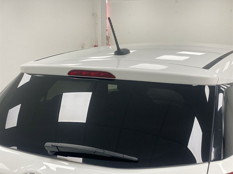 Hyundai I20 Hatchback White #25