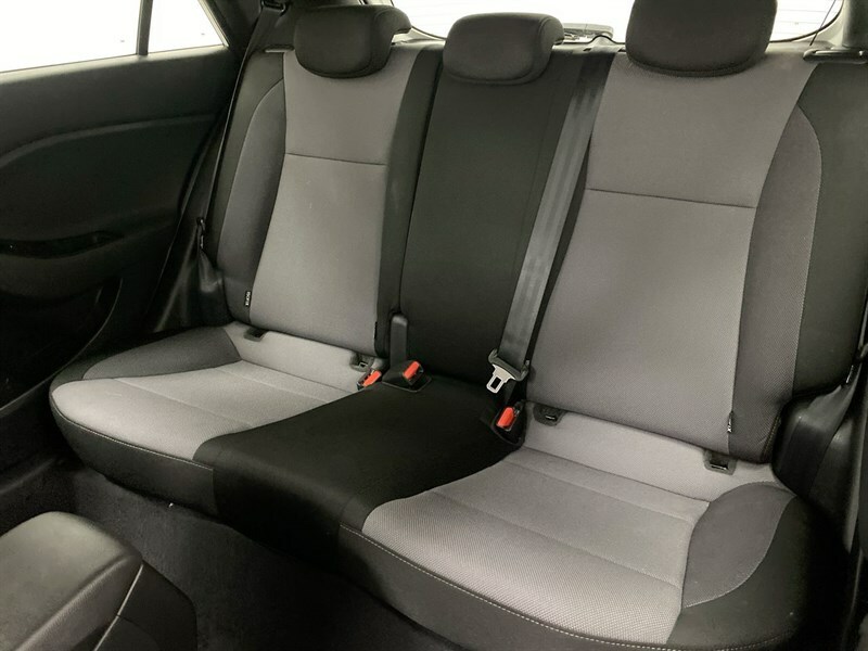 Hyundai I20 Hatchback White #8