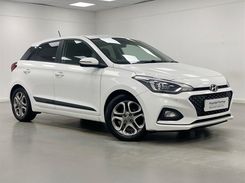 Hyundai I20 Hatchback White #1