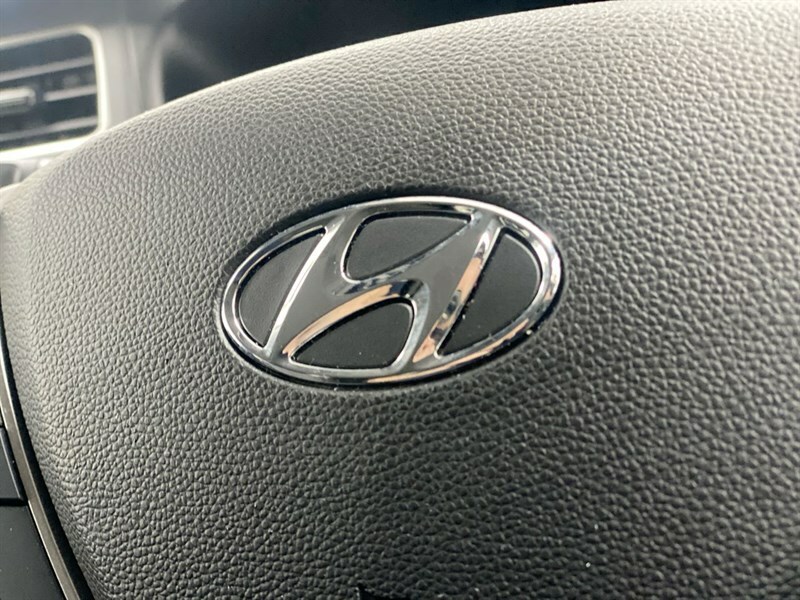 Hyundai I20 Hatchback White #42