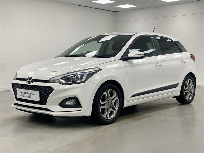 Hyundai I20 Hatchback White #10