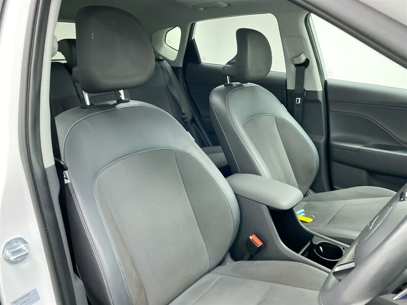Hyundai Kona Advance Orange #30