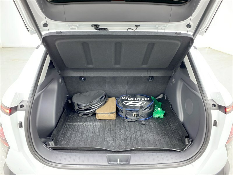 Hyundai Kona Advance Orange #55