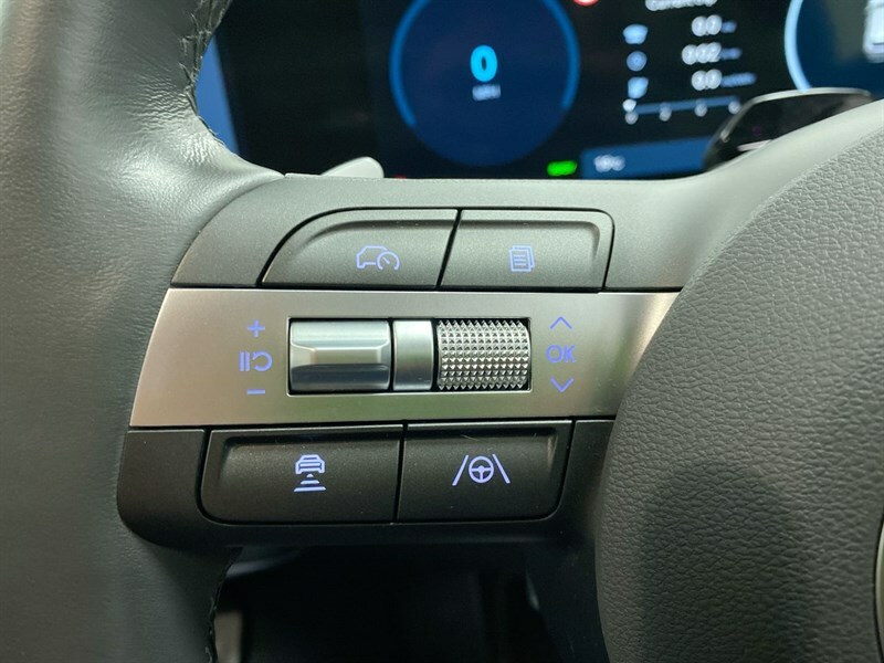 Hyundai Kona Advance Orange #36