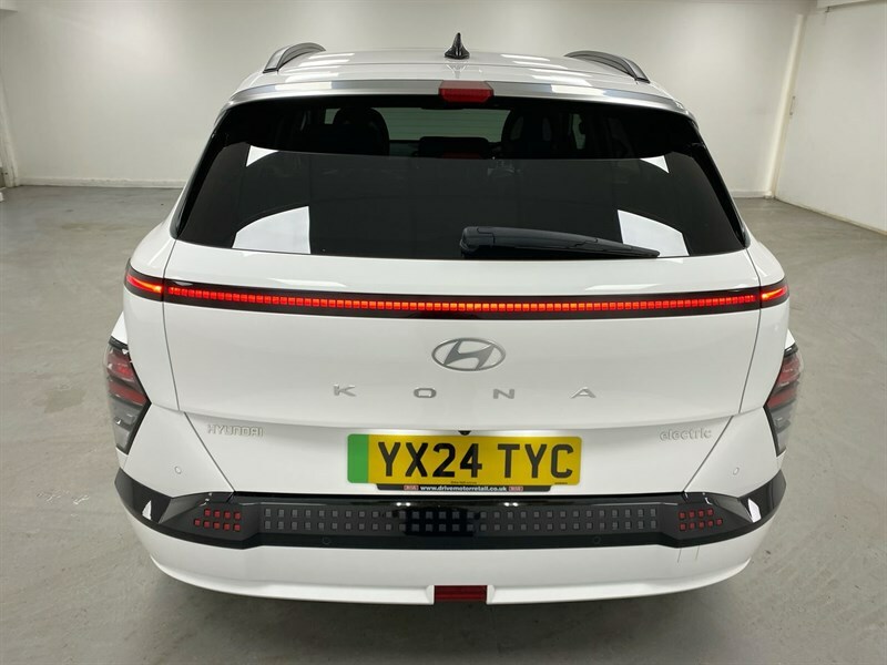 Hyundai Kona Advance Orange #22