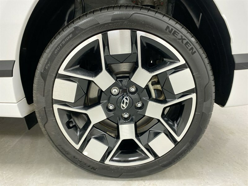 Hyundai Kona Advance Orange #19