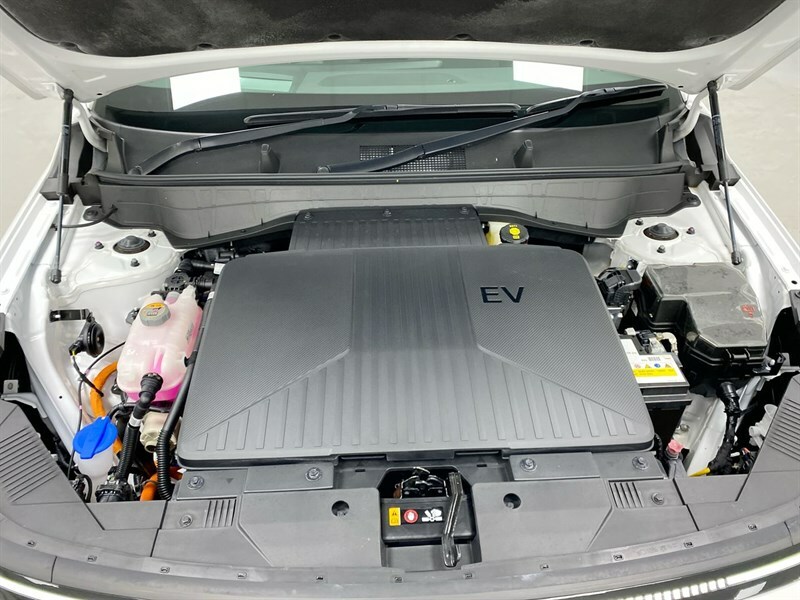 Hyundai Kona Advance Orange #29