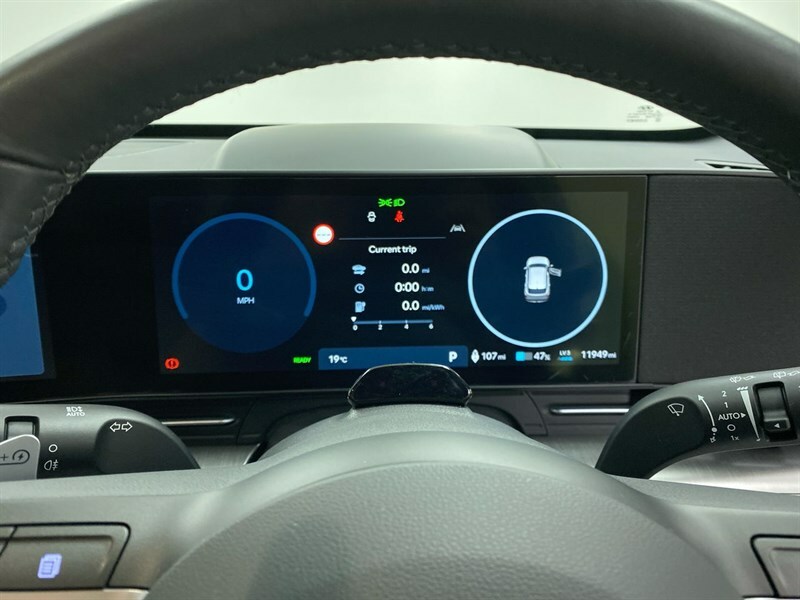 Hyundai Kona Advance Orange #38
