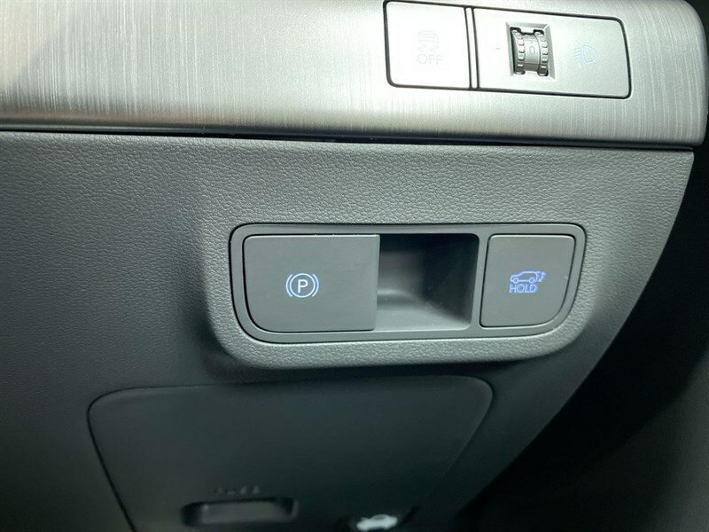Hyundai Kona Advance Orange #47