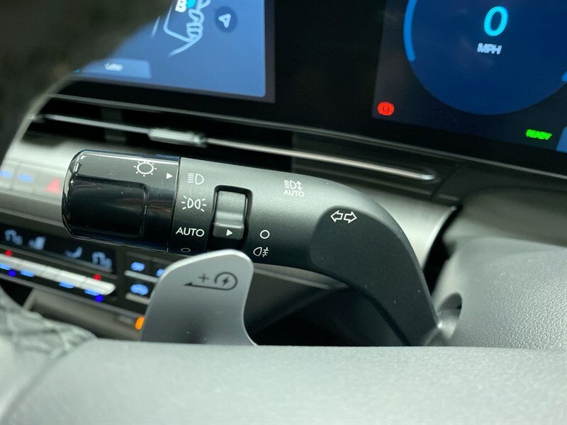 Hyundai Kona Advance Orange #37