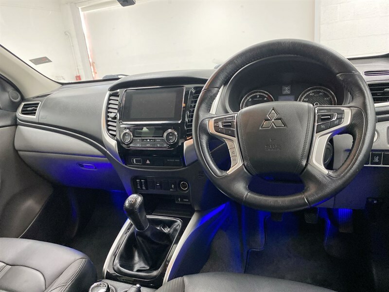 Mitsubishi L200 Double Cab Di-d 150 Silver #32