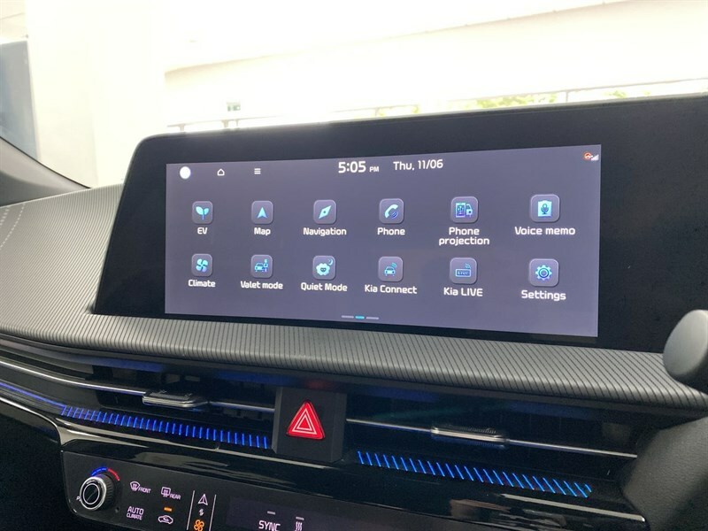 Kia EV6 77.4Kwh Air Red #46