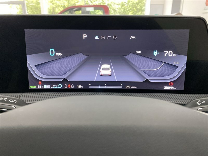 Kia EV6 77.4Kwh Air Red #37