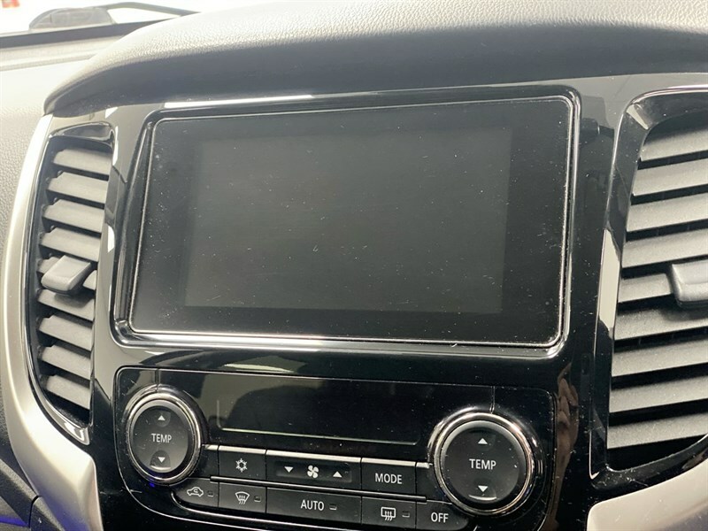 Mitsubishi L200 Di-d Dc Warrior Silver #44