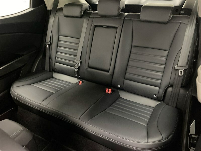 SsangYong Tivoli Hatchback Black #9