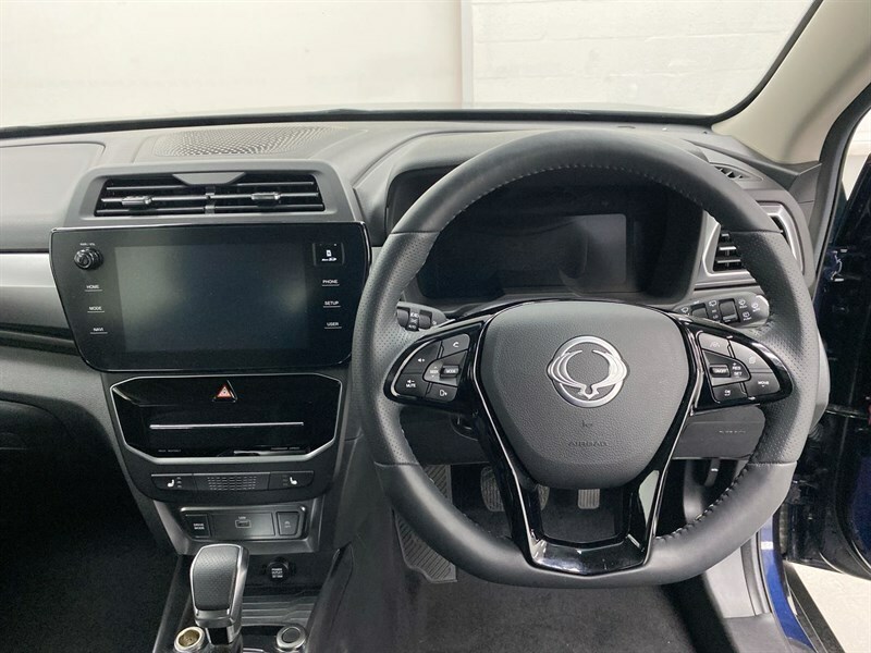 SsangYong Tivoli Hatchback Black #29