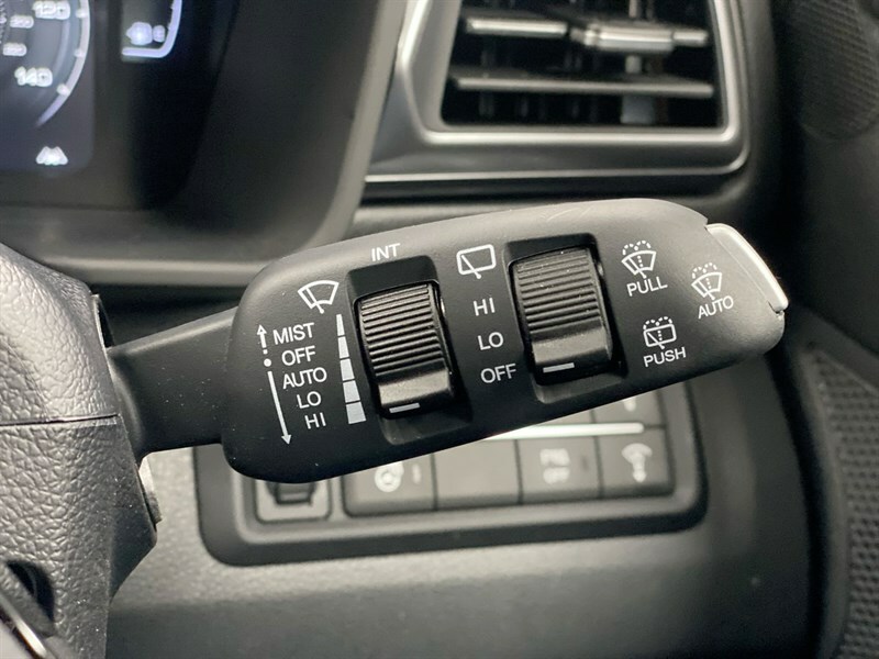 SsangYong Tivoli Hatchback Black #33