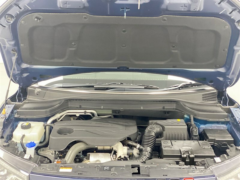 SsangYong Tivoli Hatchback Black #22