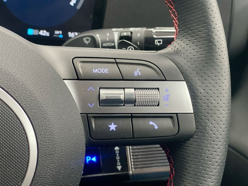 Hyundai Kona Advance White #59