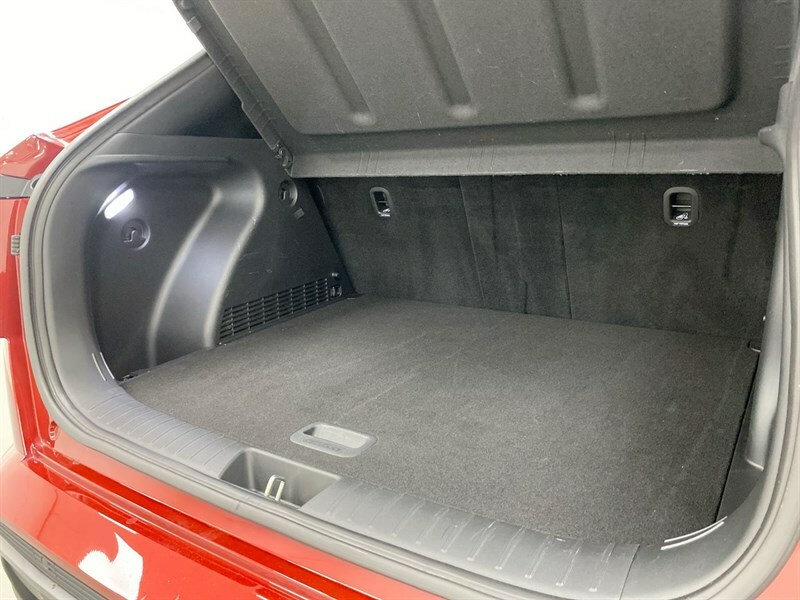 Hyundai Kona Advance White #102