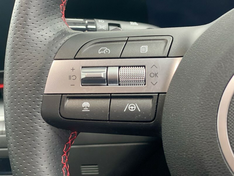 Hyundai Kona Advance White #54