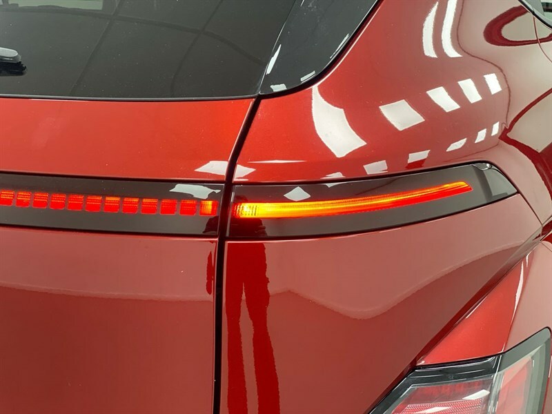 Hyundai Kona Advance White #25