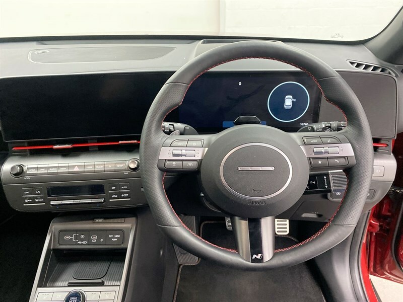 Hyundai Kona Advance White #52