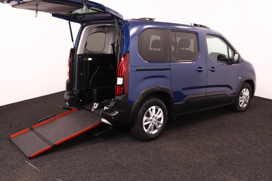 Peugeot Rifter 1.5 Hdi Allure Premium Blue #2