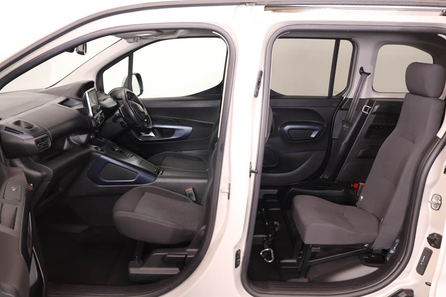 Peugeot Rifter 1.2 Puretech Allure Premium SH71BCY Beige #5