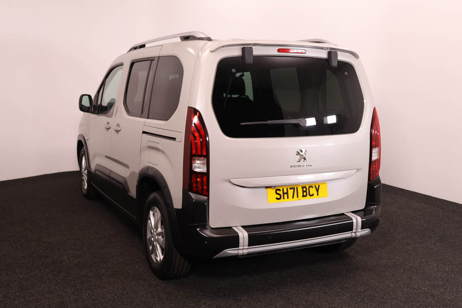 Peugeot Rifter 1.2 Puretech Allure Premium SH71BCY Beige #4