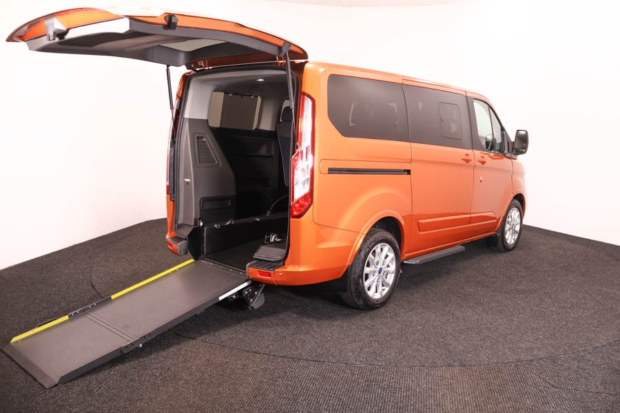 Ford Tourneo Custom 2.0 Tdci Titanium WD70OCE Orange #2