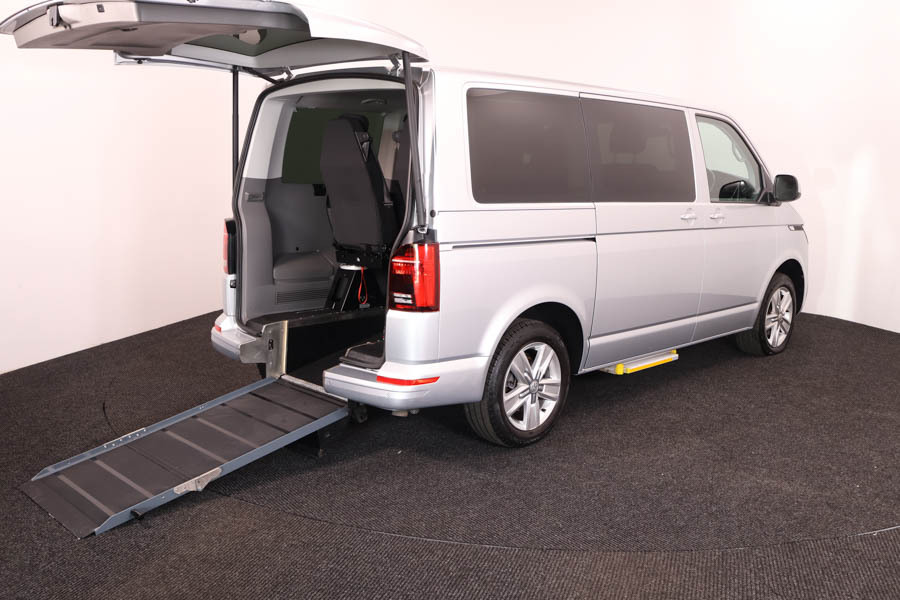 Volkswagen Caravelle Transporter T6.1 Se 2.0 Tdi 150 Dsg Silver